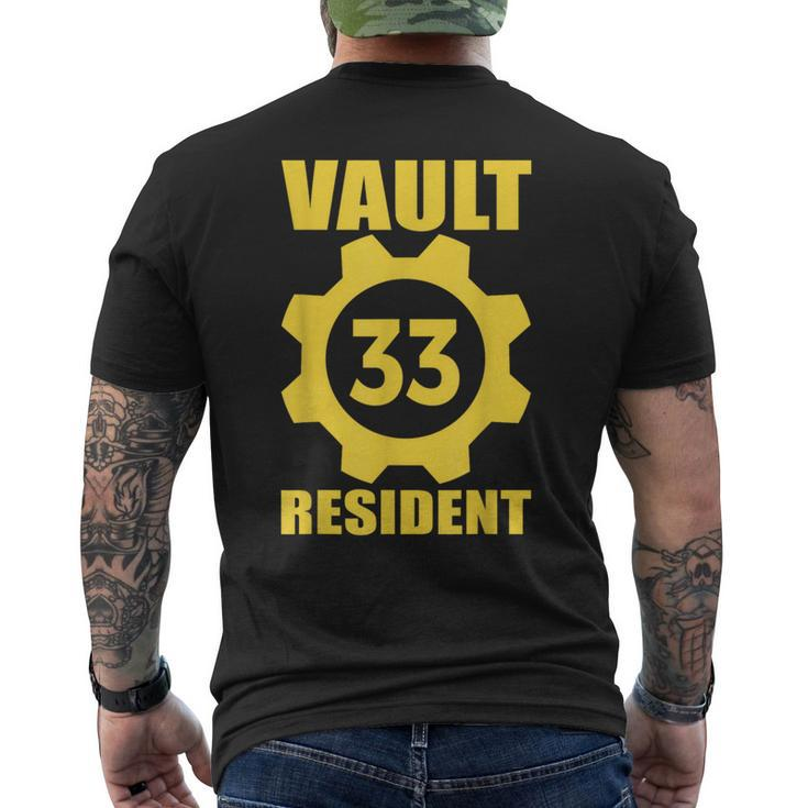 Vault 33 Resident Yellow Blue Men's T-shirt Back Print