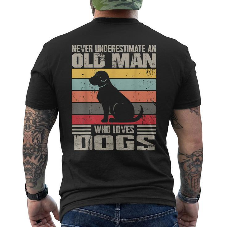 Vintage Never Underestimate An Old Man Who Loves Dogs Cute Men's T-shirt Back Print