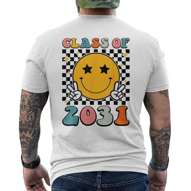 Retro Class Of 2031 Grow With Me Graduation 2031 Men's T-shirt Back Print
