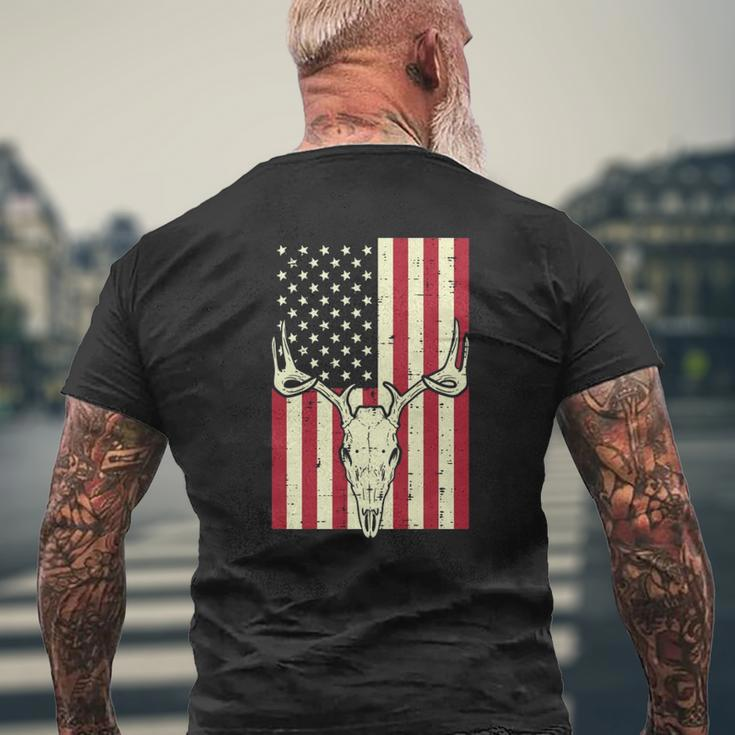 American Flag Deer Skull Vintage Hunting Patriotic Hunt Dad Mens Back Print T-shirt Gifts for Old Men
