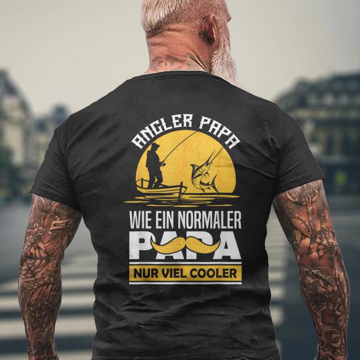 Angler Papa Wie Ein Normaler Papa Nuriel Cooler Fischer T-Shirt mit Rückendruck Geschenke für alte Männer