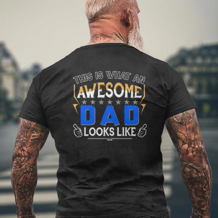 This Is What An Awesome Dad Looks Like Father's Day Dad Daddy Thumbs Up Sign Stars Mens Back Print T-shirt Gifts for Old Men