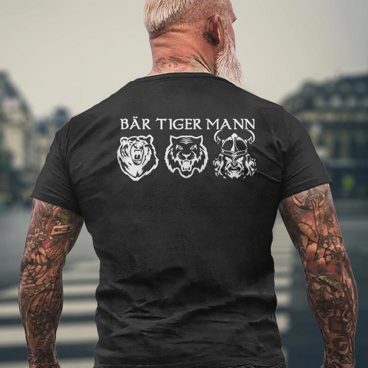 Bear Tiger Man Beard Carrier Slogan T-Shirt mit Rückendruck Geschenke für alte Männer