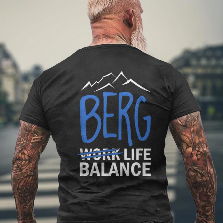 Berg Life Balance T-Shirt mit Rückendruck Geschenke für alte Männer