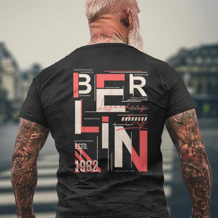 Berlin Legendary City 1982 S T-Shirt mit Rückendruck Geschenke für alte Männer
