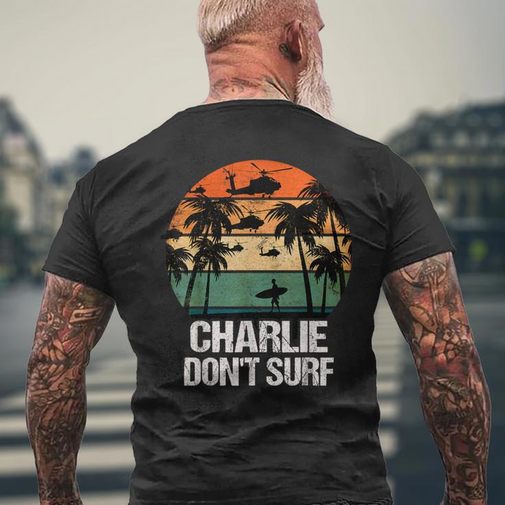 Charlie Dont Surf Helicopter Beach Vietnam Surfer T-Shirt mit Rückendruck Geschenke für alte Männer