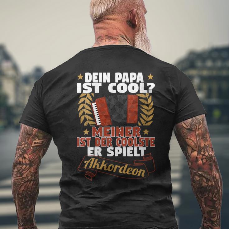 Damen Dein Papa Ist Cool Meiner Spielt Akkordeon Akkordeonspieler Mit-Ausschnitt T-Shirt mit Rückendruck Geschenke für alte Männer