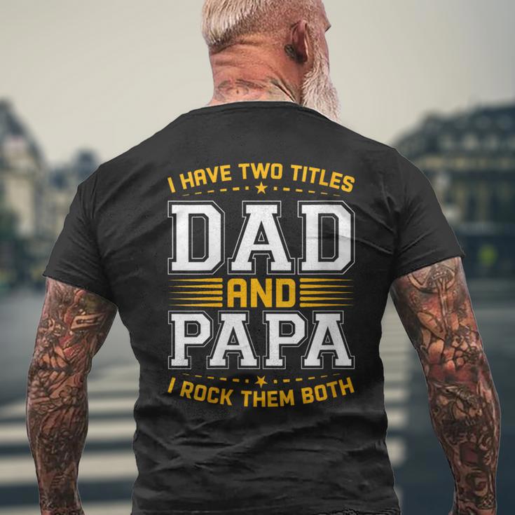 Damen Ich Habe Zwei Titel Papa Und Papa Lustigeratertag Papa Mit-Ausschnitt T-Shirt mit Rückendruck Geschenke für alte Männer