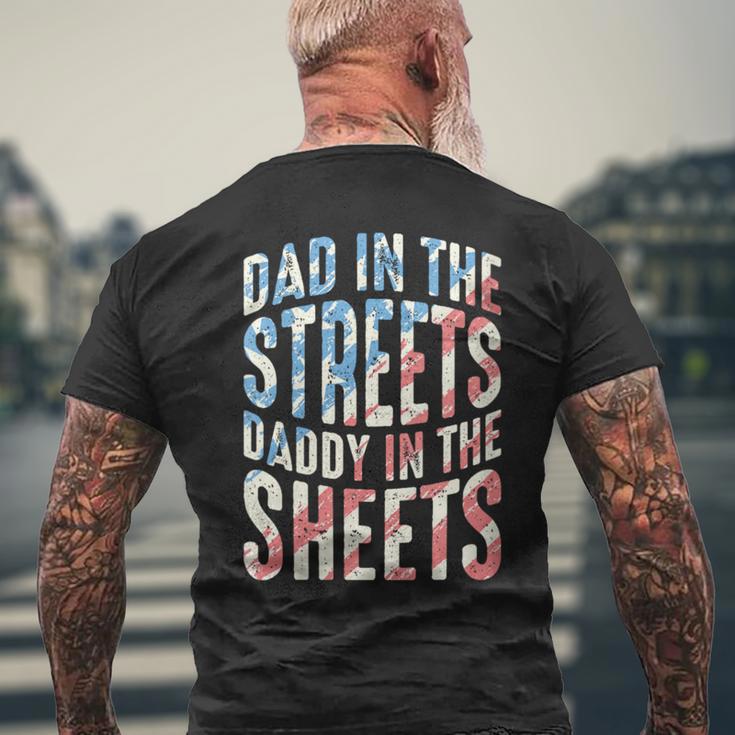 Damen Papa Auf Der Straße Papa In Den Laken Mit-Ausschnitt T-Shirt mit Rückendruck Geschenke für alte Männer