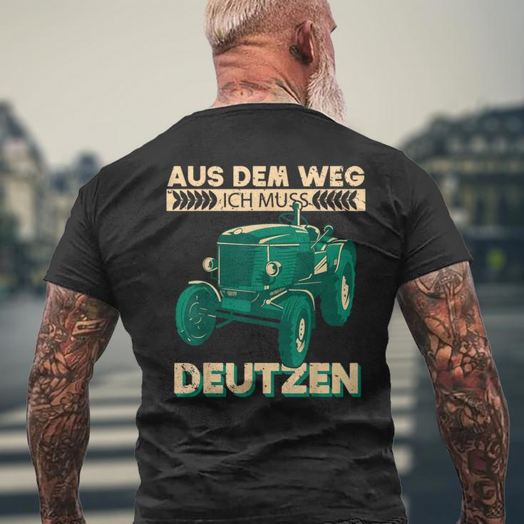 Deutz Bauer Aus Dem Weg Ich Muss Deutzen Tractor T-Shirt mit Rückendruck Geschenke für alte Männer