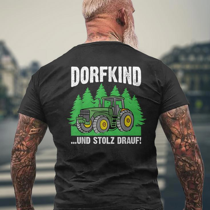 Dorfkind Und Stolz Drauf Farmer Farmer T-Shirt mit Rückendruck Geschenke für alte Männer