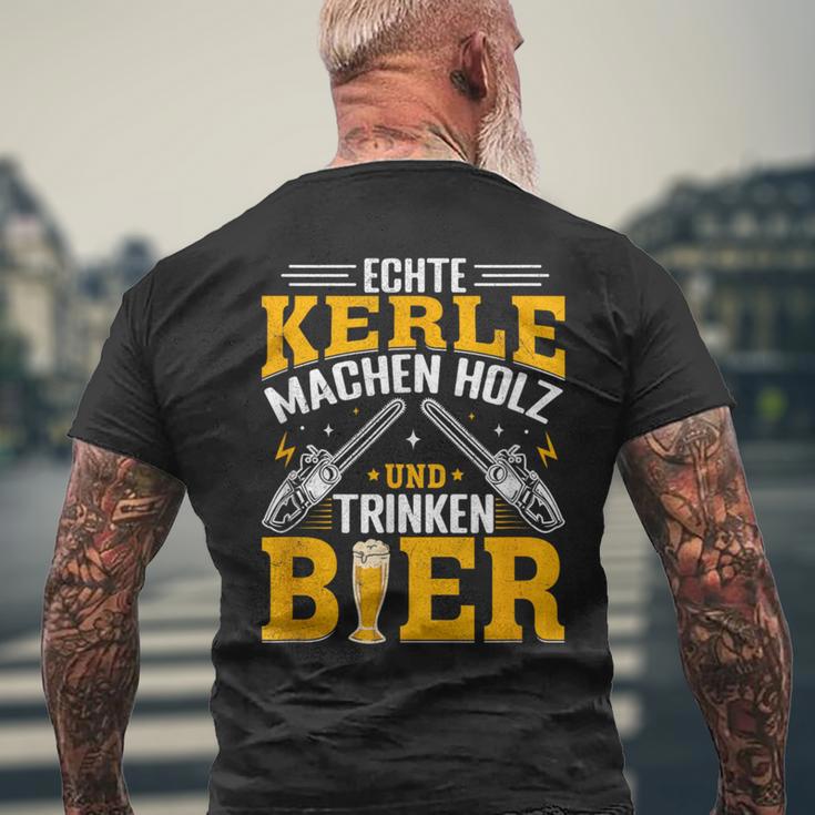 Echte Kerle Machen Holz Und Trinken Bier T-Shirt mit Rückendruck Geschenke für alte Männer