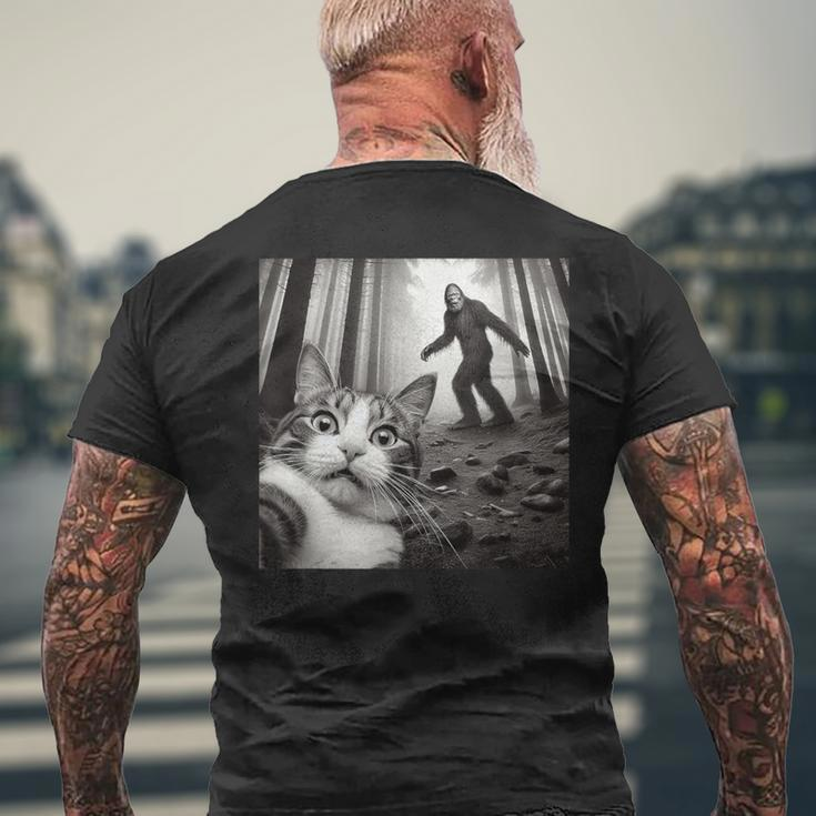 Surprised Scared Cat Selfie With Sasquatsch Bigfoot Men's T-shirt Back Print Gifts for Old Men
