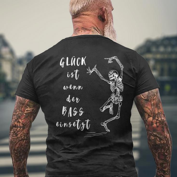 Glück Ist Wenn Der Bass Einsetzt Tanzendes Skelett T-Shirt mit Rückendruck Geschenke für alte Männer