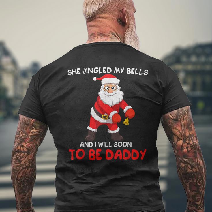 Herren Weihnachten Weihnachtsmann Sie Klingelte Meine Glocken Bald Um Papa Zu Sein T-Shirt mit Rückendruck Geschenke für alte Männer