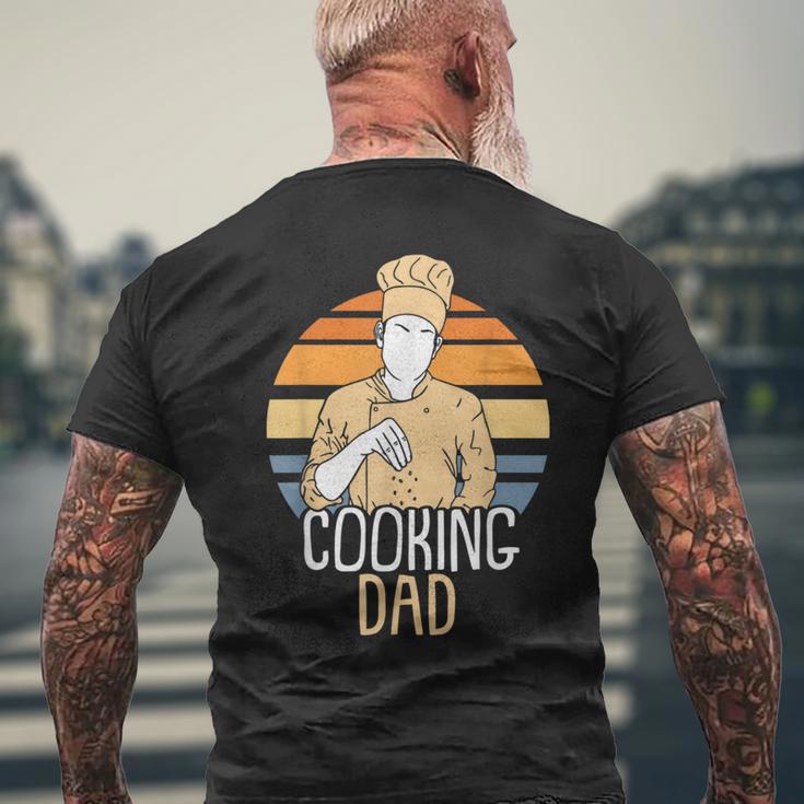 Kochenderater Kochen Papa Papi Kochatertag T-Shirt mit Rückendruck Geschenke für alte Männer