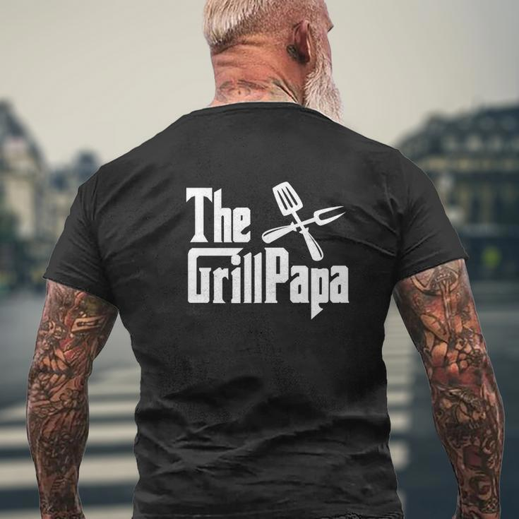 Mens Grill Master Papa Bbq Gag Gif For Dads Mens Back Print T-shirt Gifts for Old Men