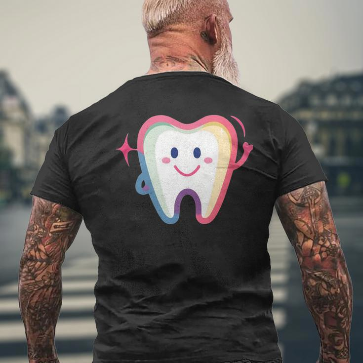 Niedlicher Lächelnder Zahn Trendiges Für Zahnärzte T-Shirt mit Rückendruck Geschenke für alte Männer
