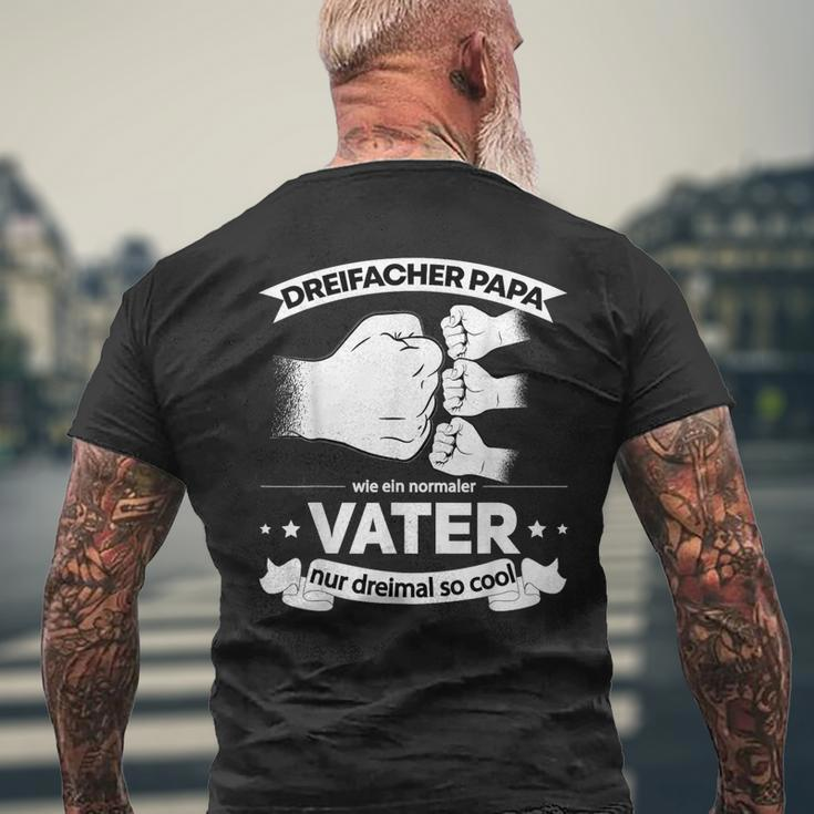 Papa Hoch 3 Nachwuchs German Language T-Shirt mit Rückendruck Geschenke für alte Männer