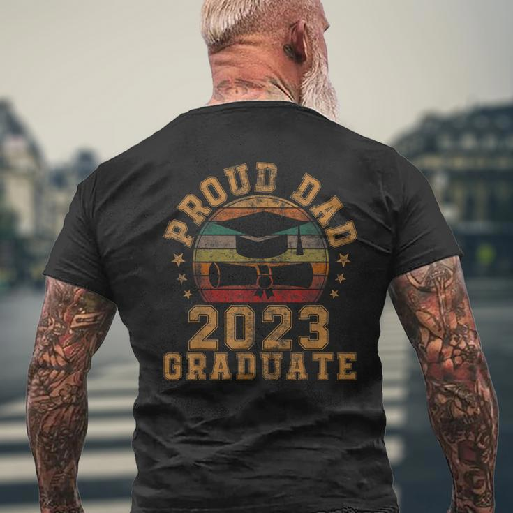 Proud Dad Of 2023 Graduate Father Senior 23 Graduation Mens Back Print T-shirt Gifts for Old Men