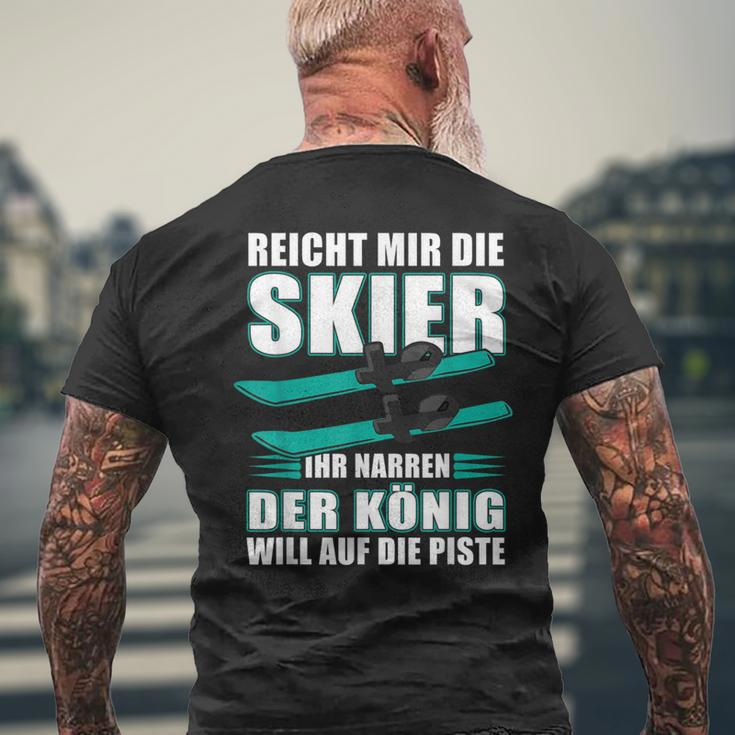 Reicht Mir Die Skier Ihr Jester Skier T-Shirt mit Rückendruck Geschenke für alte Männer