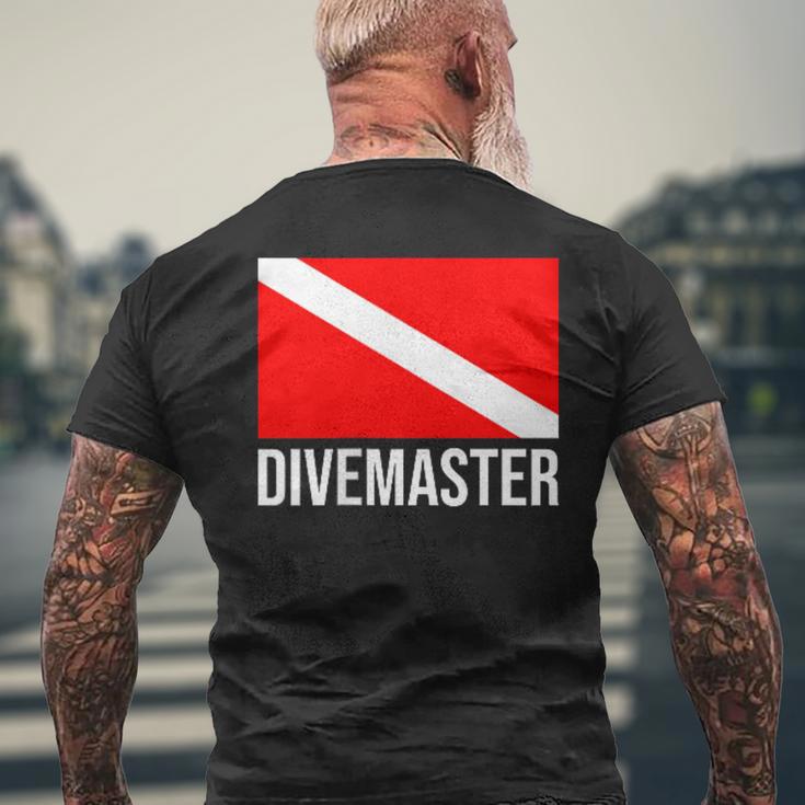 Scuba Flag Diver Down Flag Divemaster T-Shirt mit Rückendruck Geschenke für alte Männer