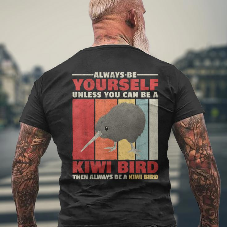 Sei Ein Kiwi New Zealand Snow Bouquet Kiwi Bird T-Shirt mit Rückendruck Geschenke für alte Männer