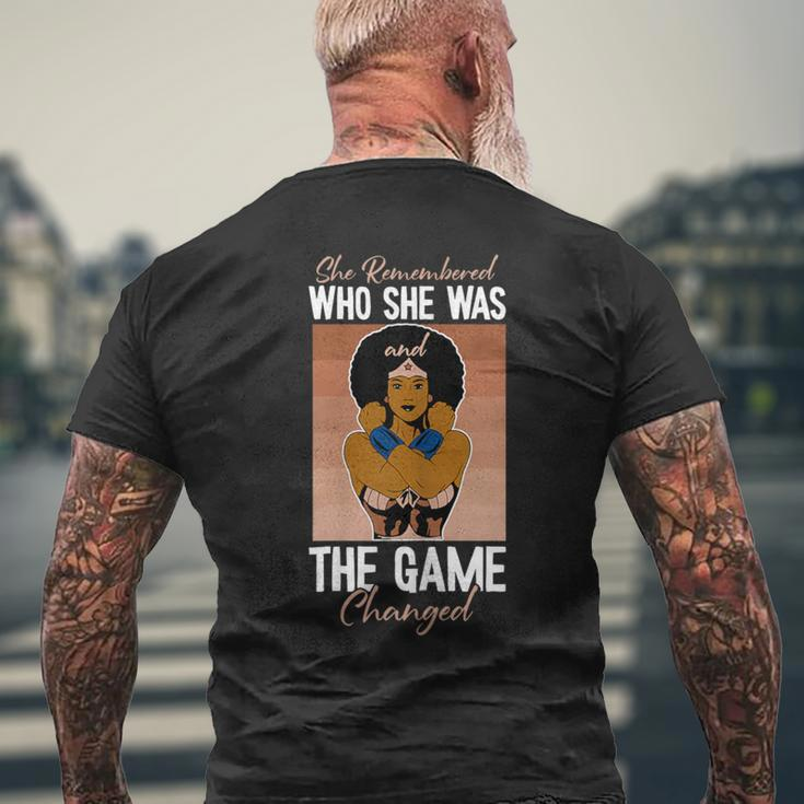 She Remembered Who She Was Black History Month Blm Melanin Men's T-shirt Back Print Gifts for Old Men