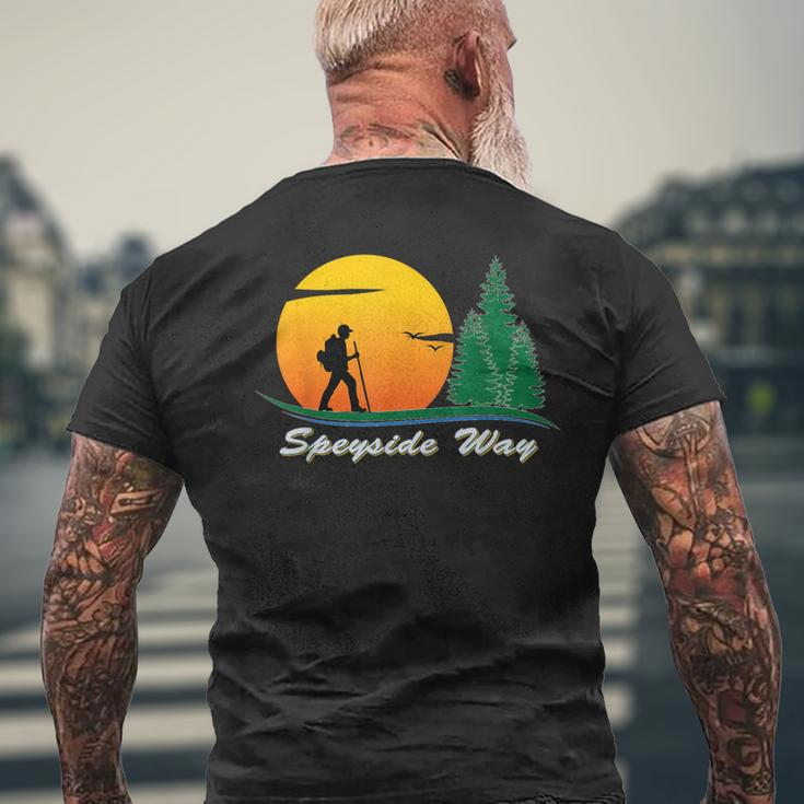 Speyside Way Wanderweg Wege Flüsse T-Shirt mit Rückendruck Geschenke für alte Männer