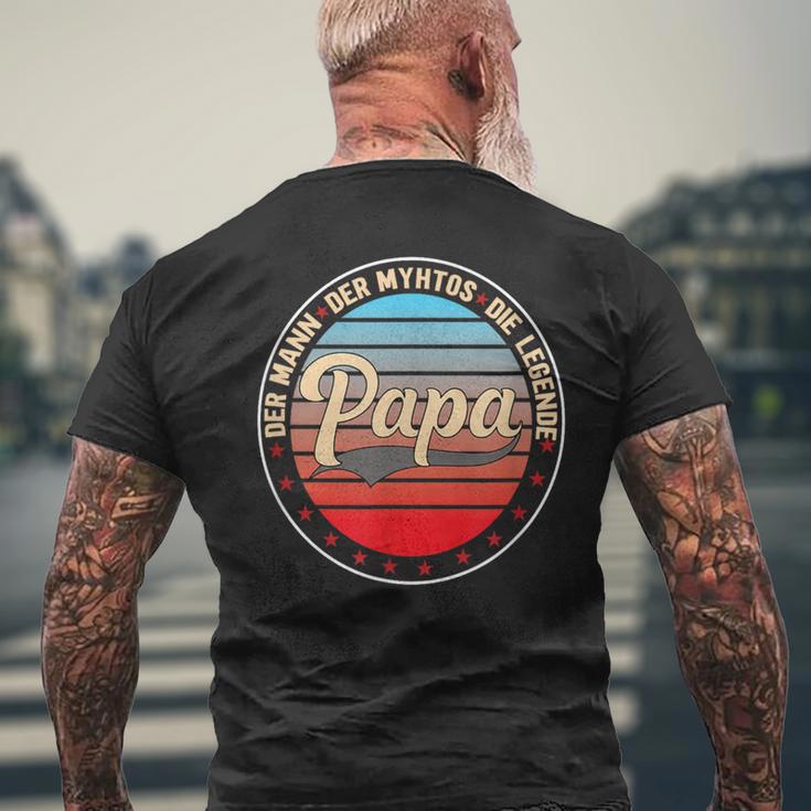 Vaterintage Geschenk Der Mann Der Mythos Die Legende Papa T-Shirt mit Rückendruck Geschenke für alte Männer