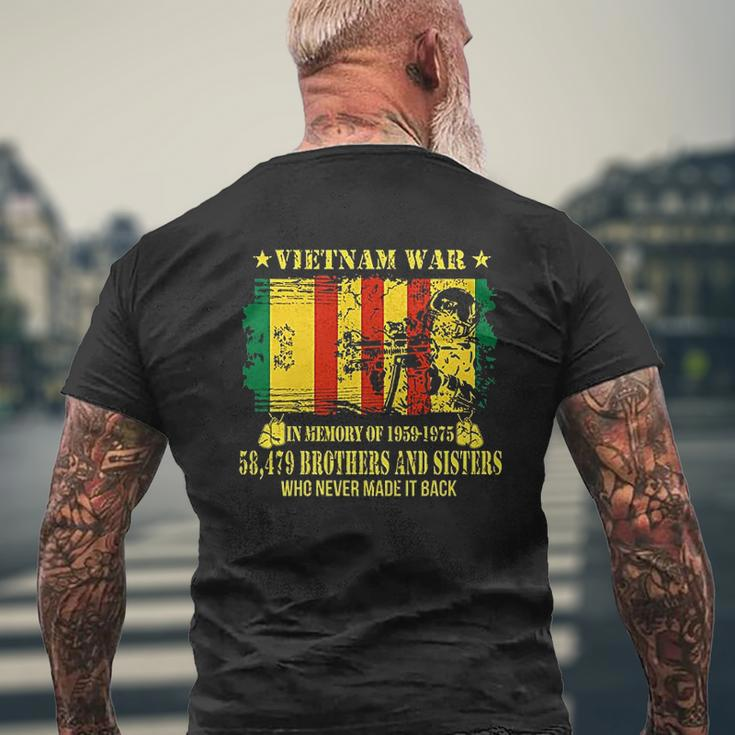 Vietnam Era War Veteran United States Us Flag Vintage Soldier In Memory Mens Back Print T-shirt Gifts for Old Men