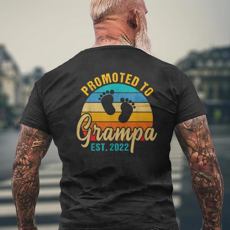 Vintage Promoted To Grampa 2022 Fathers Day New Grandpa Mens Back Print T-shirt Gifts for Old Men