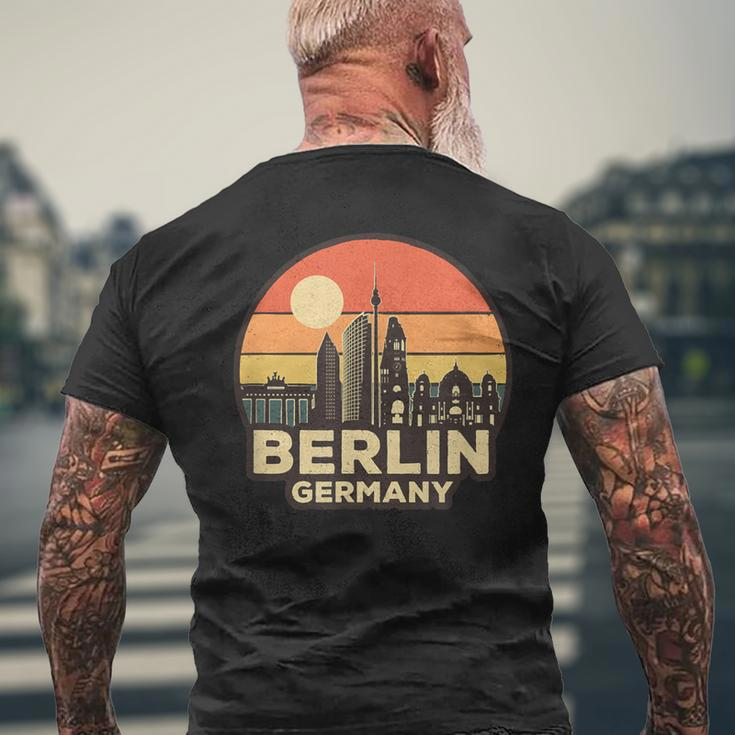 Vintage Skyline Berlin T-Shirt mit Rückendruck Geschenke für alte Männer