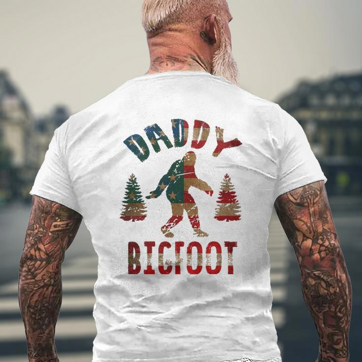 4Th Of July Father's Day Dad Daddy Bigfoot Mens Back Print T-shirt Gifts for Old Men