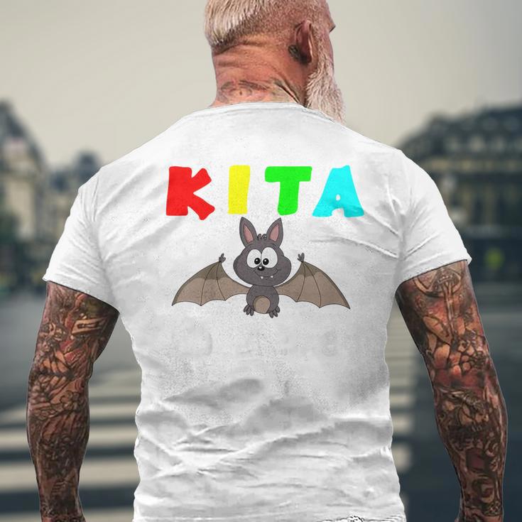 Children's Kita Abflugger 2024 Bat School T-Shirt mit Rückendruck Geschenke für alte Männer