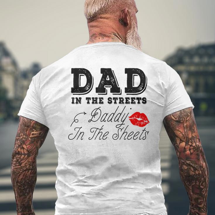 Dad In The Streets Daddy In The Sheets Geschenke Für Papa T-Shirt mit Rückendruck Geschenke für alte Männer