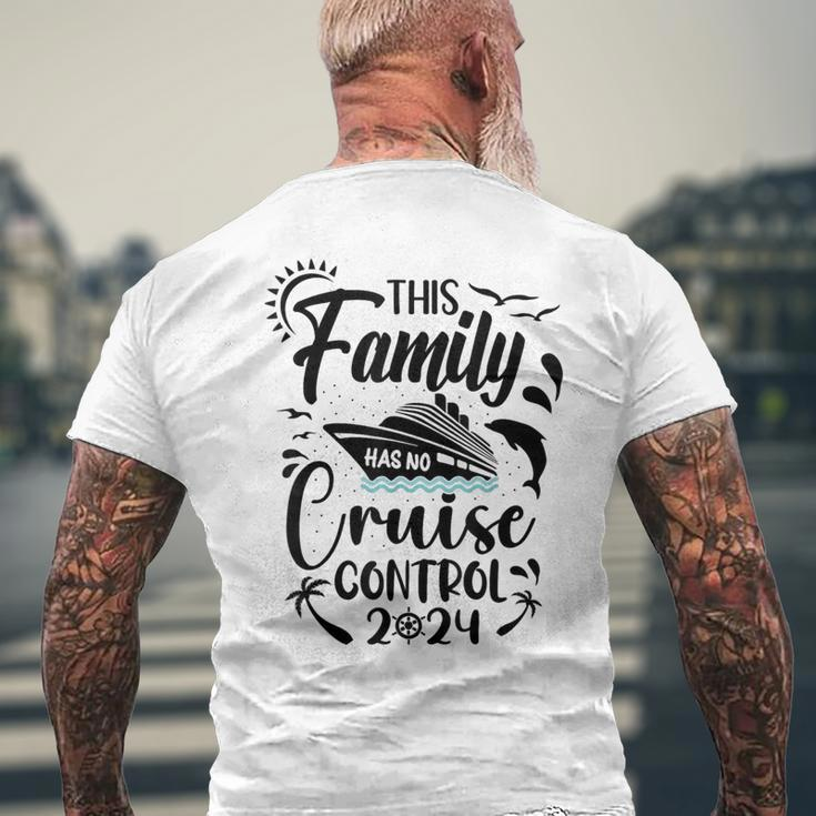 This Family Cruise Has No Control 2024 Men's T-shirt Back Print Gifts for Old Men