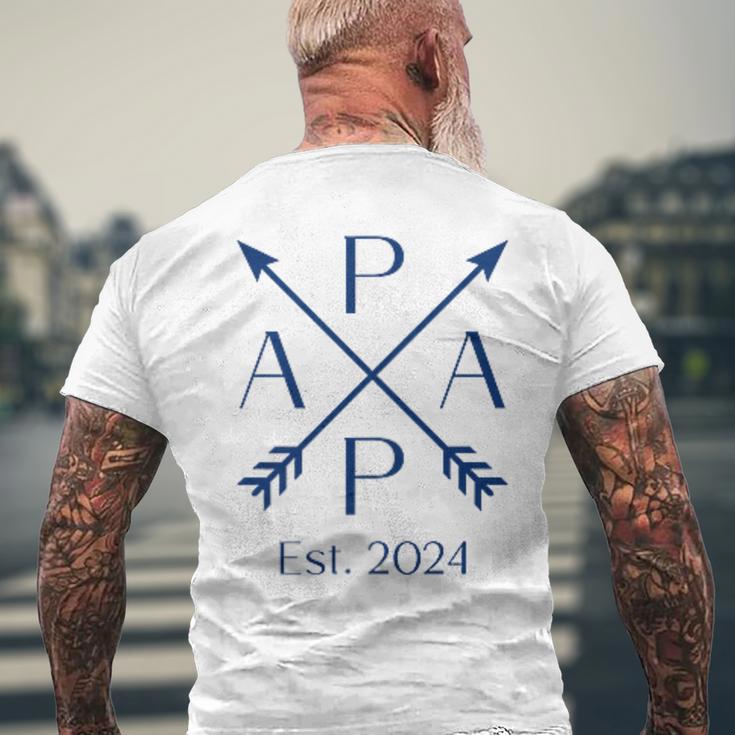 Papa Est 2024 Papa Est 2024 T-Shirt mit Rückendruck Geschenke für alte Männer