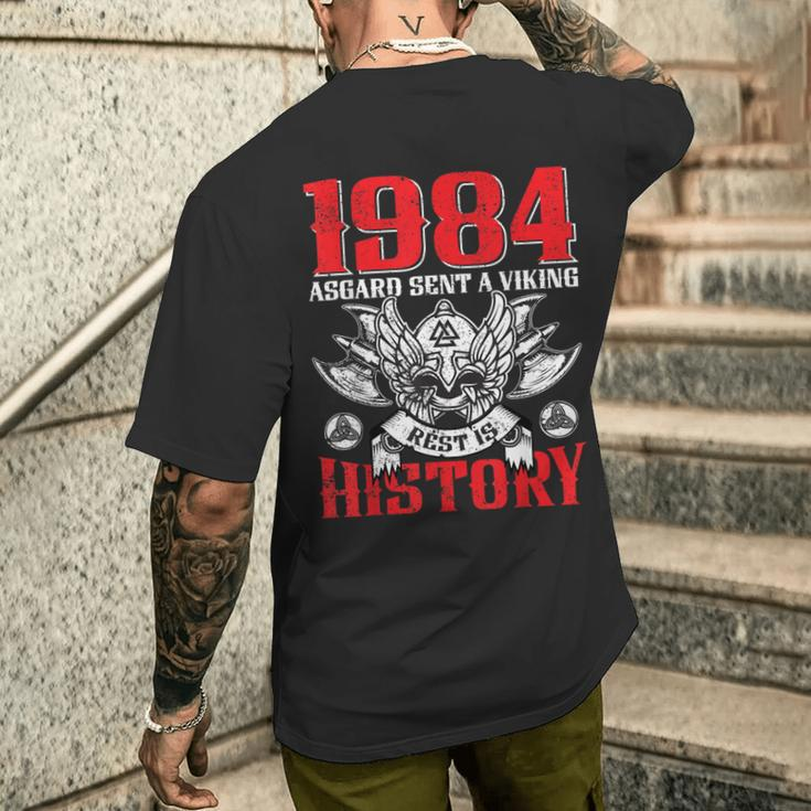 1984 Asgard Sent A Viking Wikinger 40 Geburtstag T-Shirt mit Rückendruck Geschenke für Ihn