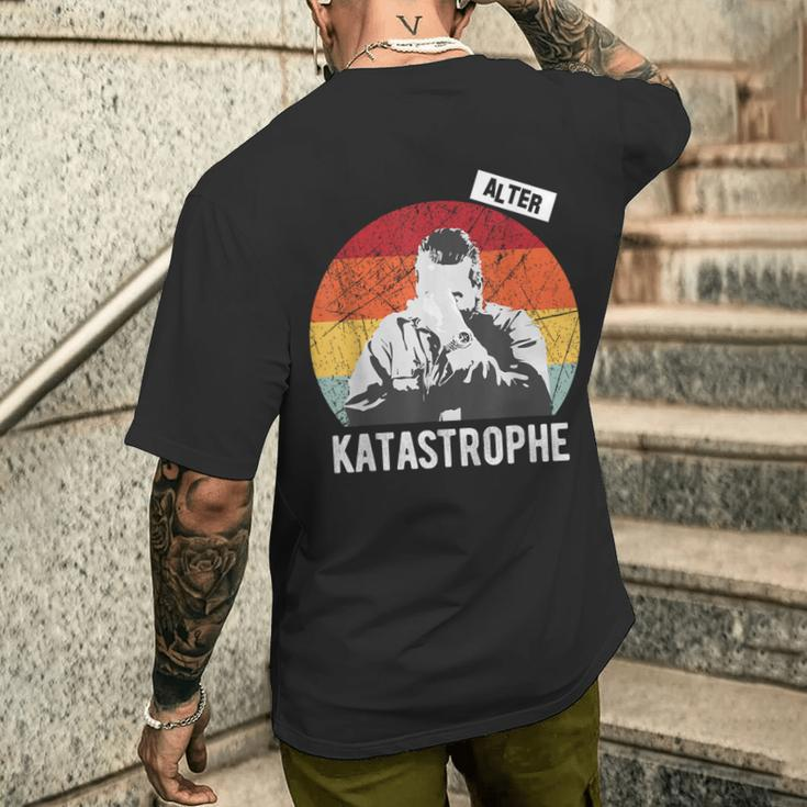 Alter Katastrophe Lustiger Spruch Vintage Retro T-Shirt mit Rückendruck Geschenke für Ihn