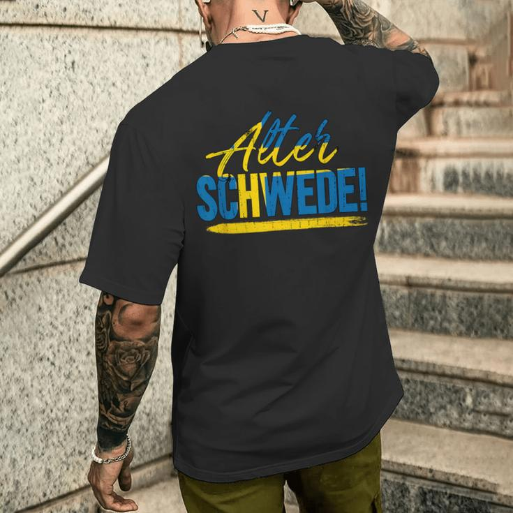 Alter Schwede! Schwarzes Kurzärmliges Herren-T-Kurzärmliges Herren-T-Shirt, Blau-Gelber Aufdruck, Unisex Geschenke für Ihn