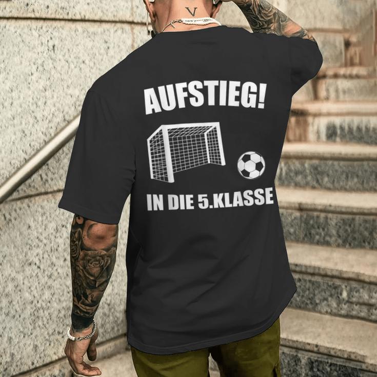 Aufstieg 5Th Class First Day Of School T-Shirt mit Rückendruck Geschenke für Ihn