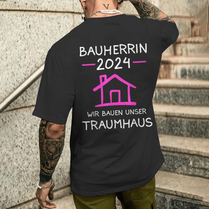 Bauherrin 2024 Wir Bauen Unser Traumhaus Bauherrinnen T-Shirt mit Rückendruck Geschenke für Ihn