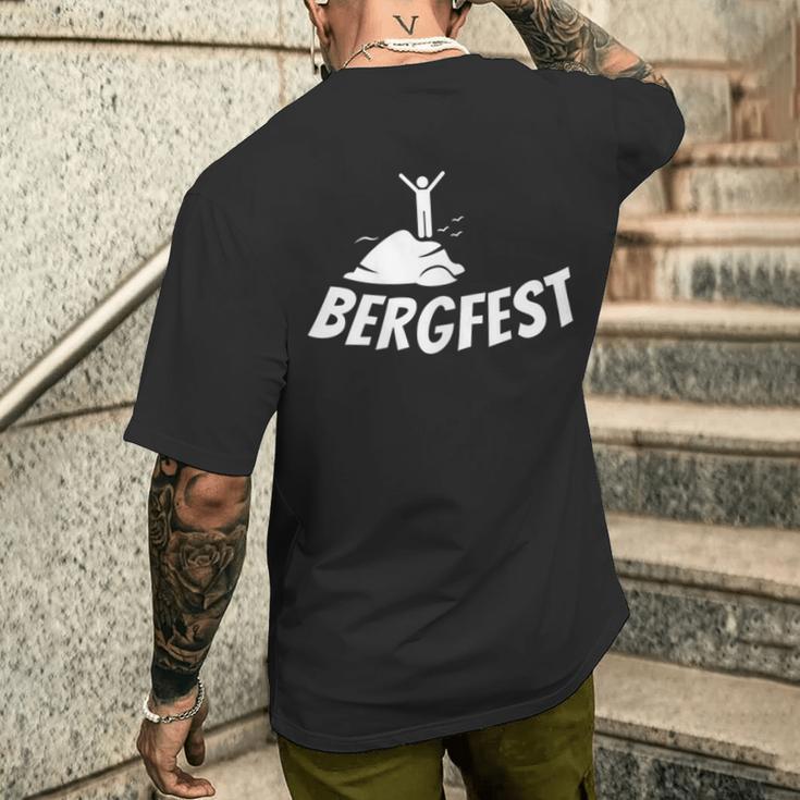 Bergfest Freude Mitte Der Woche Höhepunkt Wednesday T-Shirt mit Rückendruck Geschenke für Ihn