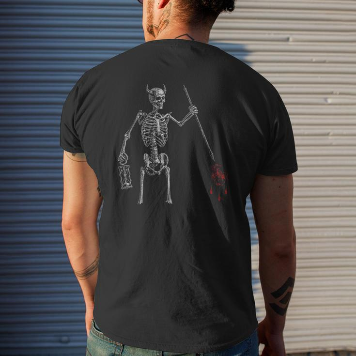 Blackbeard Pirate Skeleton Caribbean Battle Flag Mens Back Print T-shirt Gifts for Him