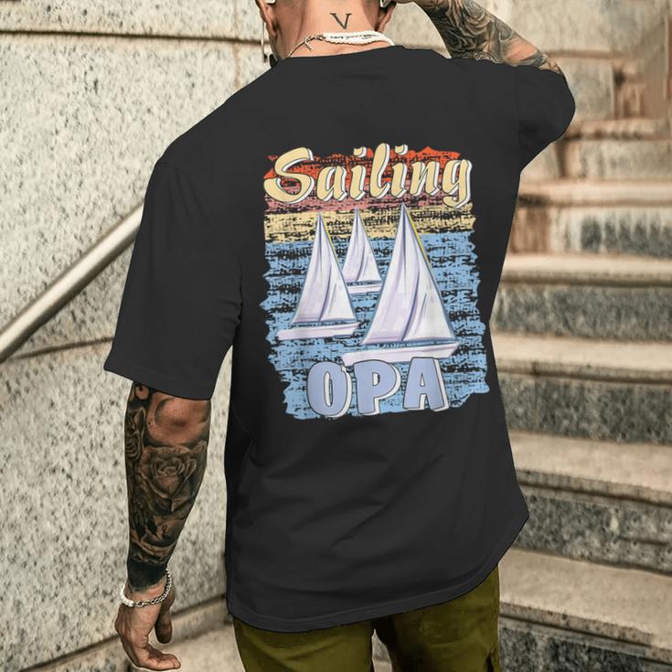 Boote Sailing Opa Papaater Segeln Segelboot T-Shirt mit Rückendruck Geschenke für Ihn