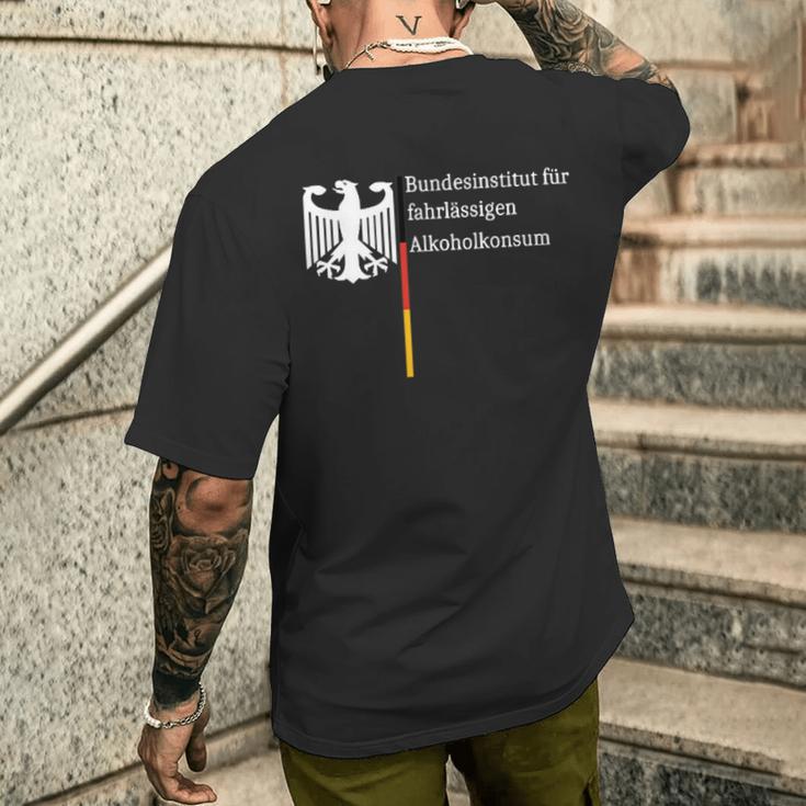 Bundesinstitut Für Fahrlässigen Alkoholkonsum T-Shirt mit Rückendruck Geschenke für Ihn