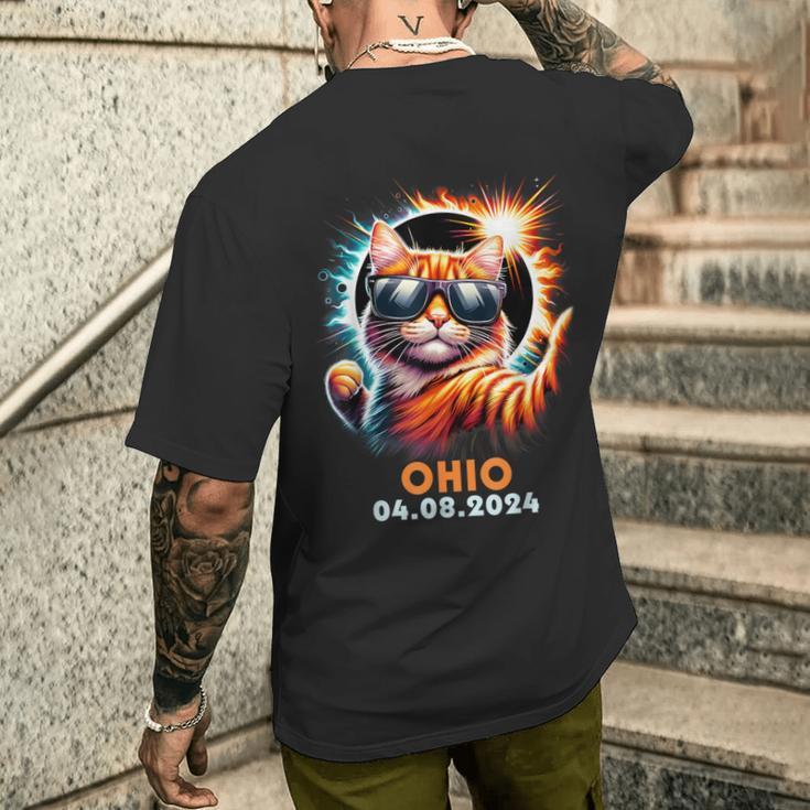 Cat Taking A Selfie With Total Solar Eclipse 2024 Ohio Men's T-shirt Back Print Gifts for Him