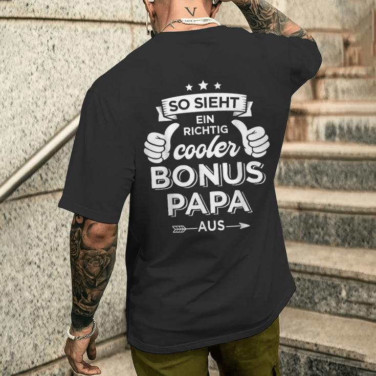 Cooler Bonus Papa Zumatertag Für Stiefpapa Stiefvater T-Shirt mit Rückendruck Geschenke für Ihn