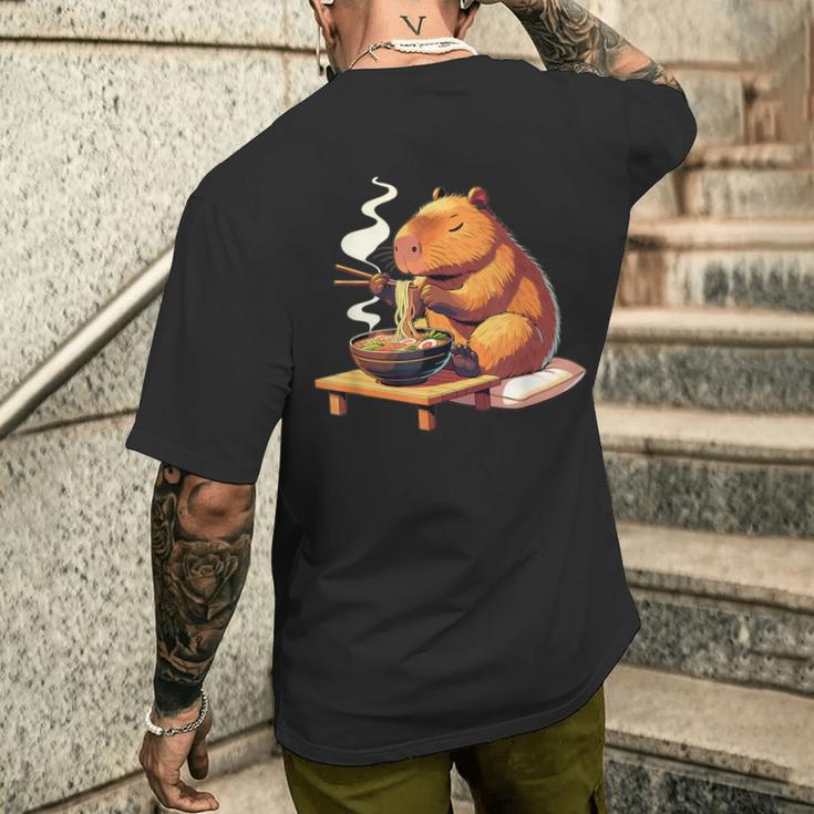 Cute Capybara Eats Ramen Noodles Capybaras Ramen T-Shirt mit Rückendruck Geschenke für Ihn